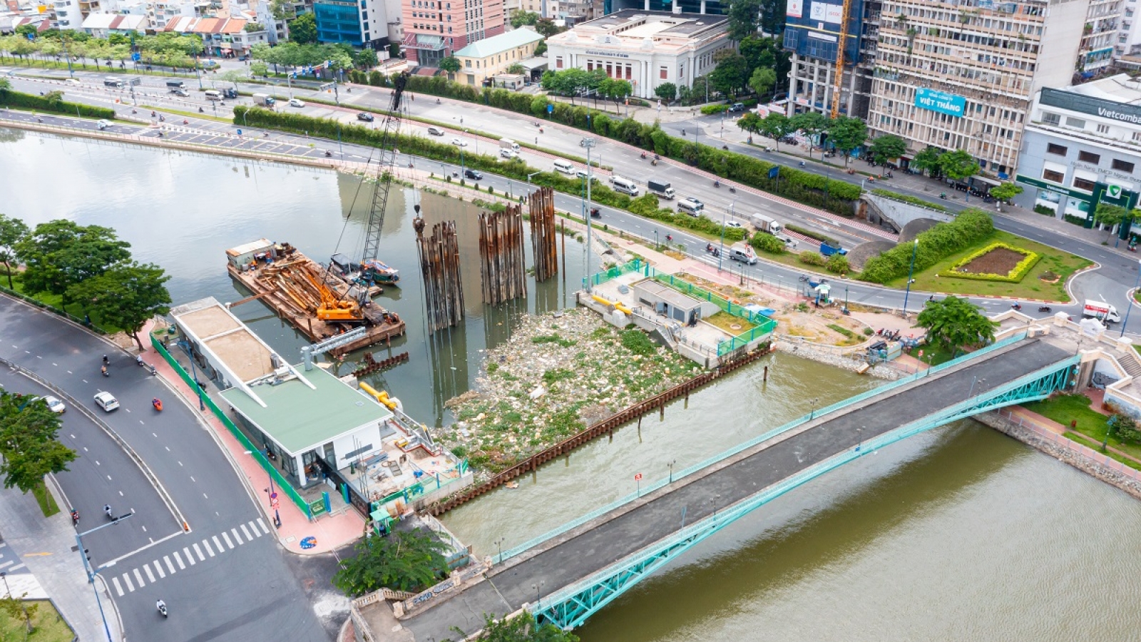 Kinh tế TP.HCM cần “cú hích” từ thể chế để tăng trưởng