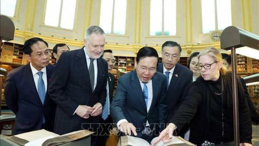 President Vo Van Thuong visits British Museum