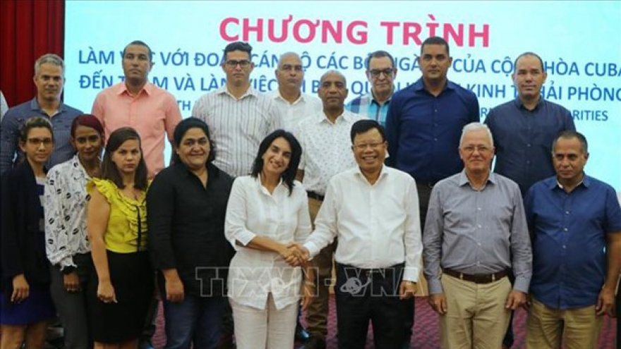 Hai Phong shares investment attraction experience with Cuba