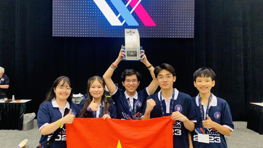 Vietnam bags five prizes at Robotics World Championship 2023