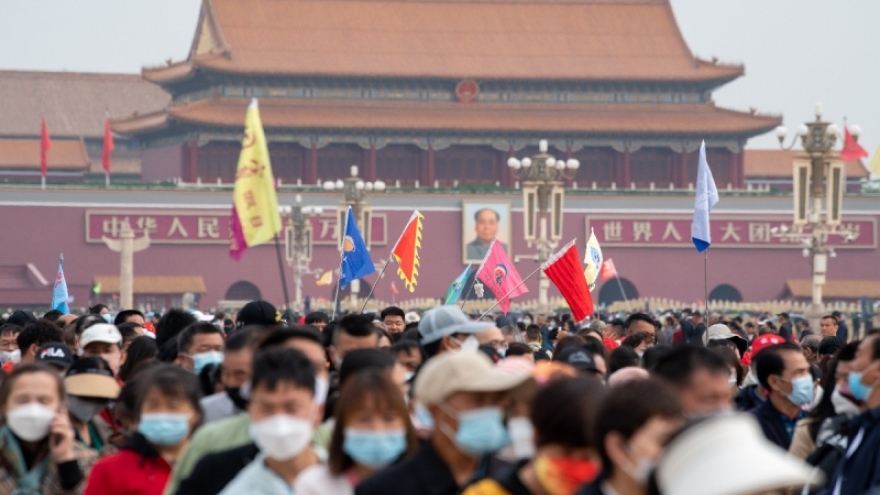 Trung Quốc chứng kiến lượng hành khách cao nhất trong lịch sử dịp nghỉ lễ 1/5