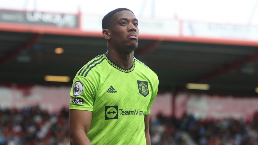 Làm mất lòng HLV Ten Hag, Anthony Martial sắp khăn gói rời MU