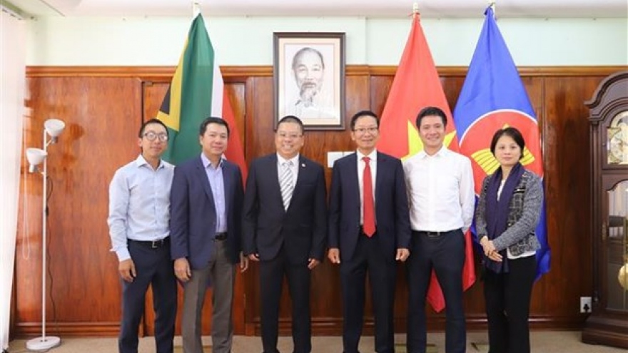 Liaison board for Vietnamese community in South Africa debuts