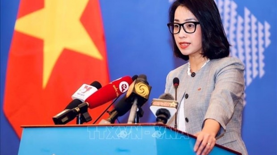 Vietnam objects to China’s placement of light buoys in Truong Sa