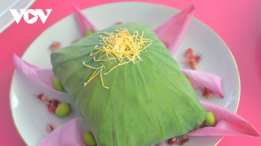 Lotus-based dishes of Dong Thap set Asian Records