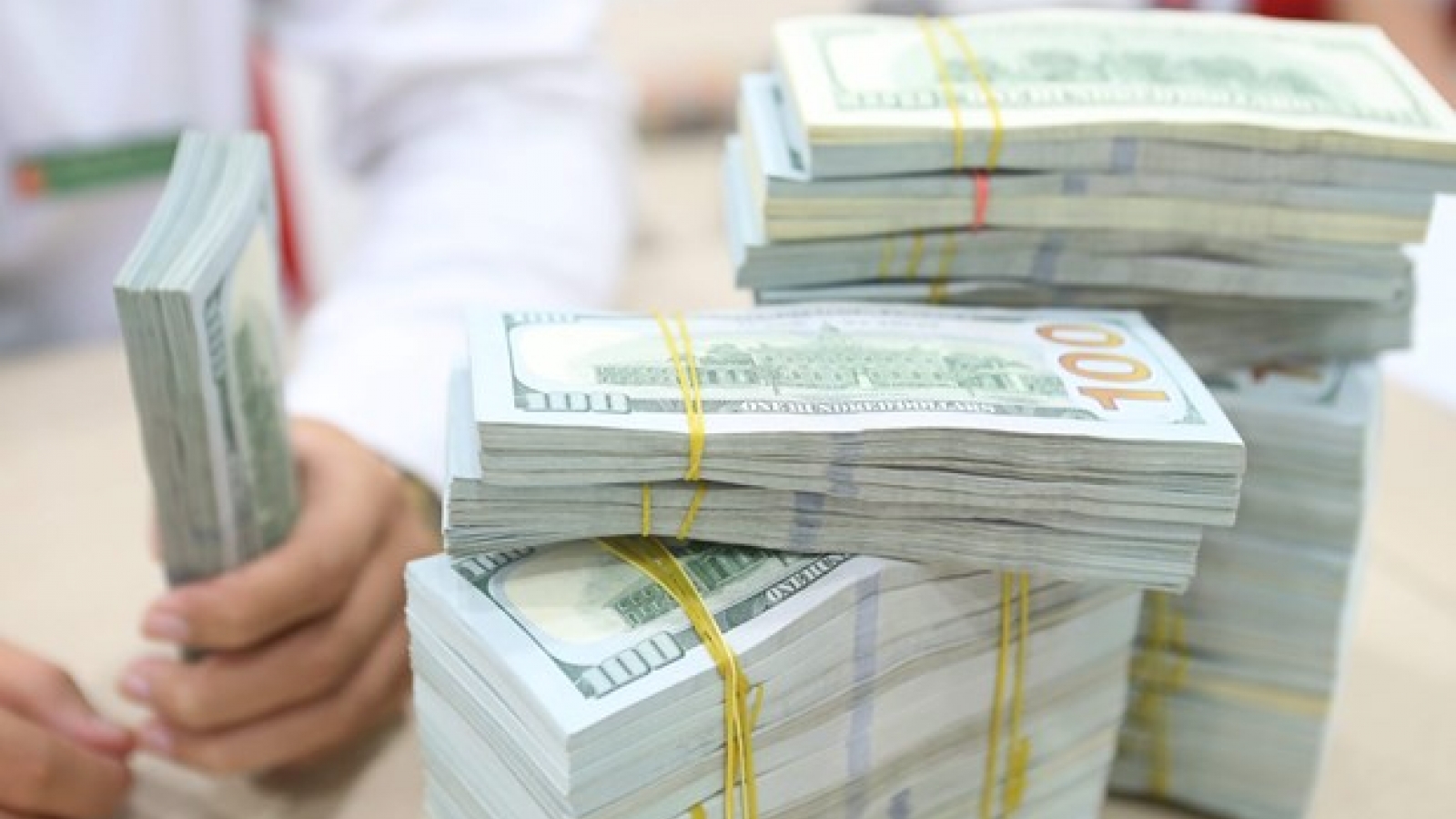 HCM City seeks ways to attract more remittances