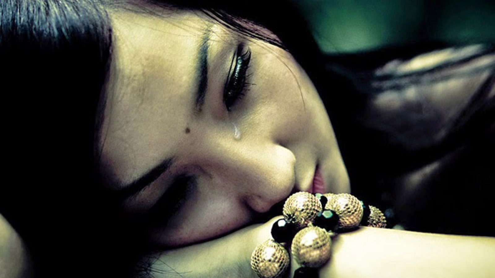 Yêu thầm người đã có vợ, phải làm sao bây giờ?