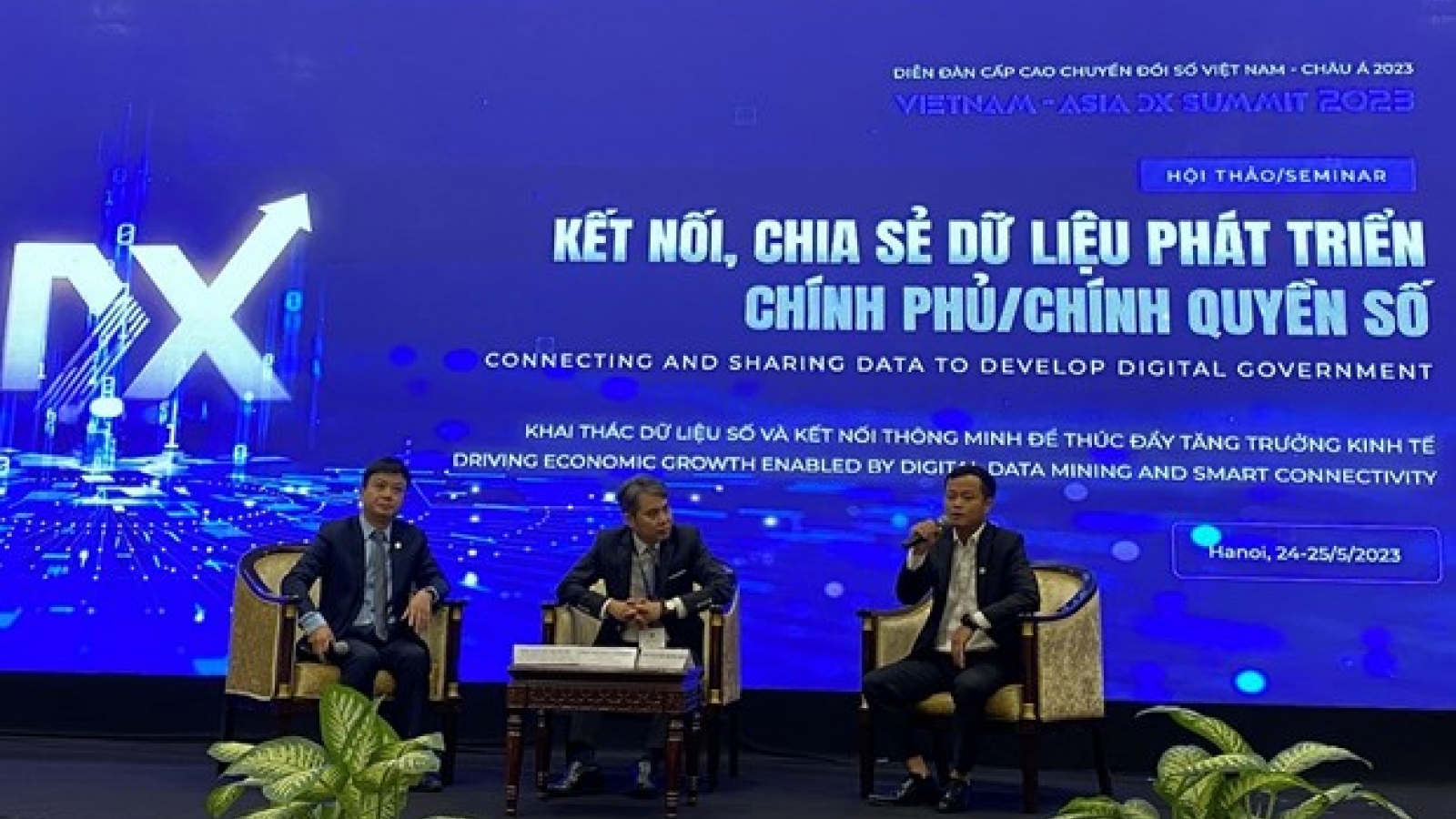 Seminar spotlights connecting, sharing data in digital government