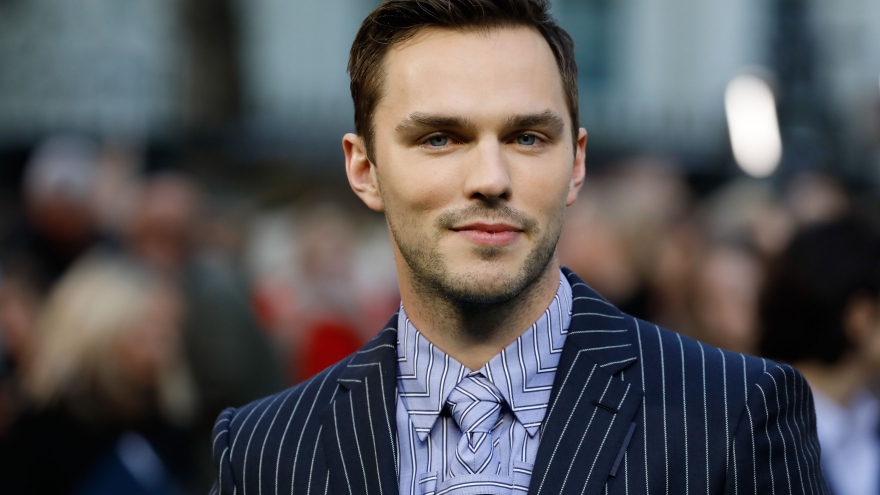 Nicholas Hoult - mỹ nam chuyên các vai “độc - lạ”