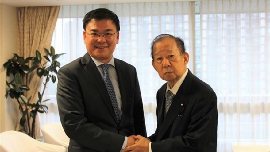 Diplomat meets Japan - Vietnam Parliamentary Friendship Alliance head