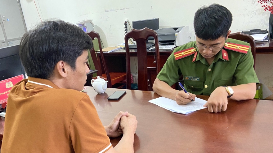 Giúp vợ giảm tiền chuyển nhượng đất, nguyên Chủ tịch UBND thị trấn ở Đắk Nông bị khởi tố