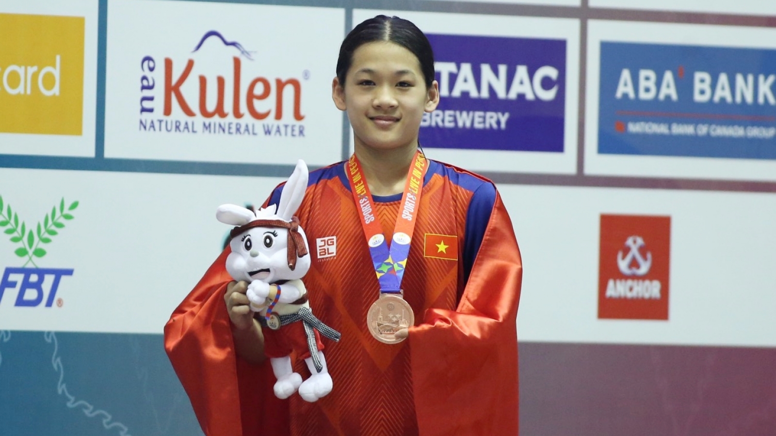 VĐV 14 tuổi giành huy chương cho bơi lội Việt Nam ngay lần đầu dự SEA Games