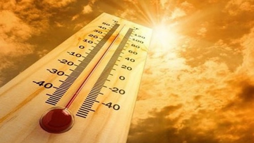 Thanh Hóa và Nghệ An ghi nhận nắng nóng đặc biệt gay gắt trên 42 độ C