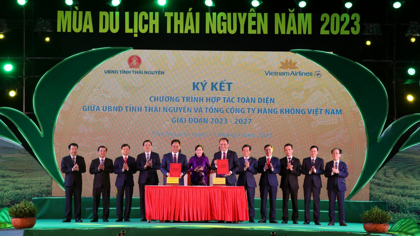Vietnam Airlines ký kết hợp tác toàn diện với tỉnh Thái Nguyên