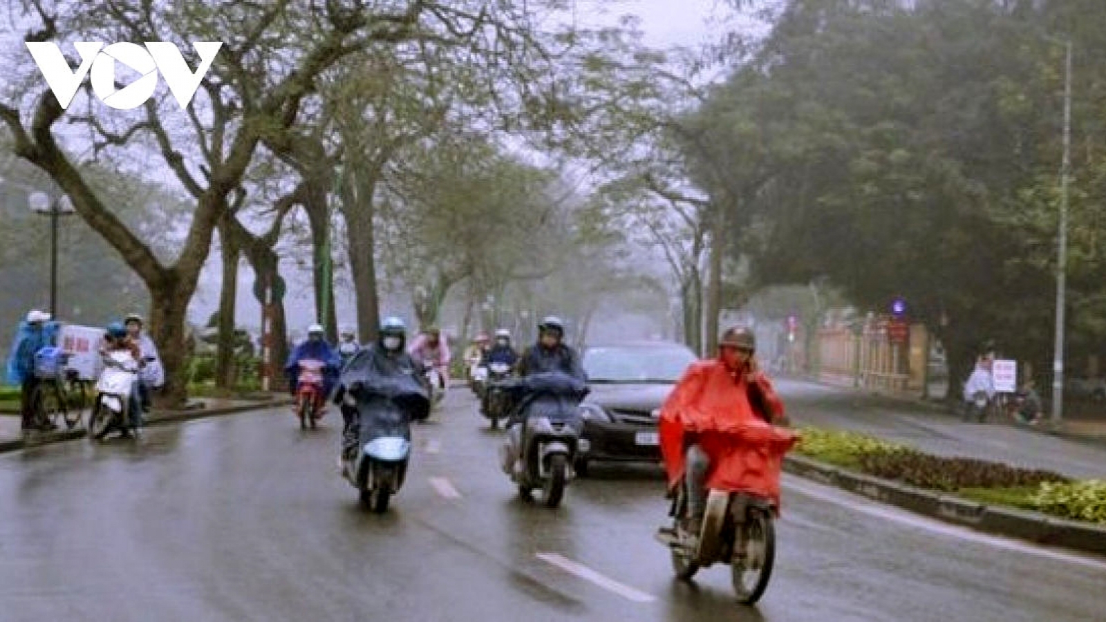 Cold spell beats the heat, brings rain to regions