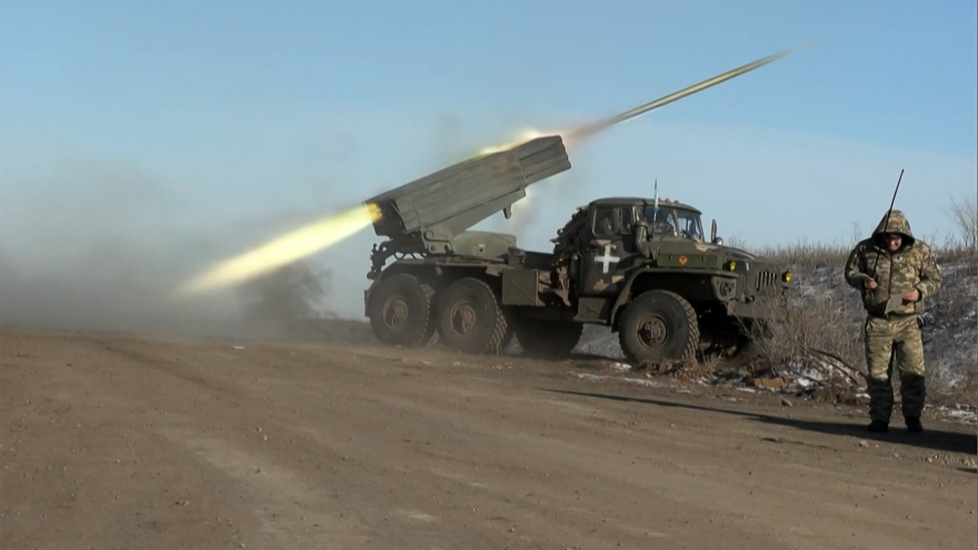 Nga tấn công theo nhiều hướng, phá hủy xe bọc thép và kho đạn dược của Ukraine
