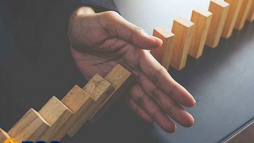 Rủi ro ngắn hạn có dấu hiệu gia tăng, nhà đầu tư nên hạn chế mua mới