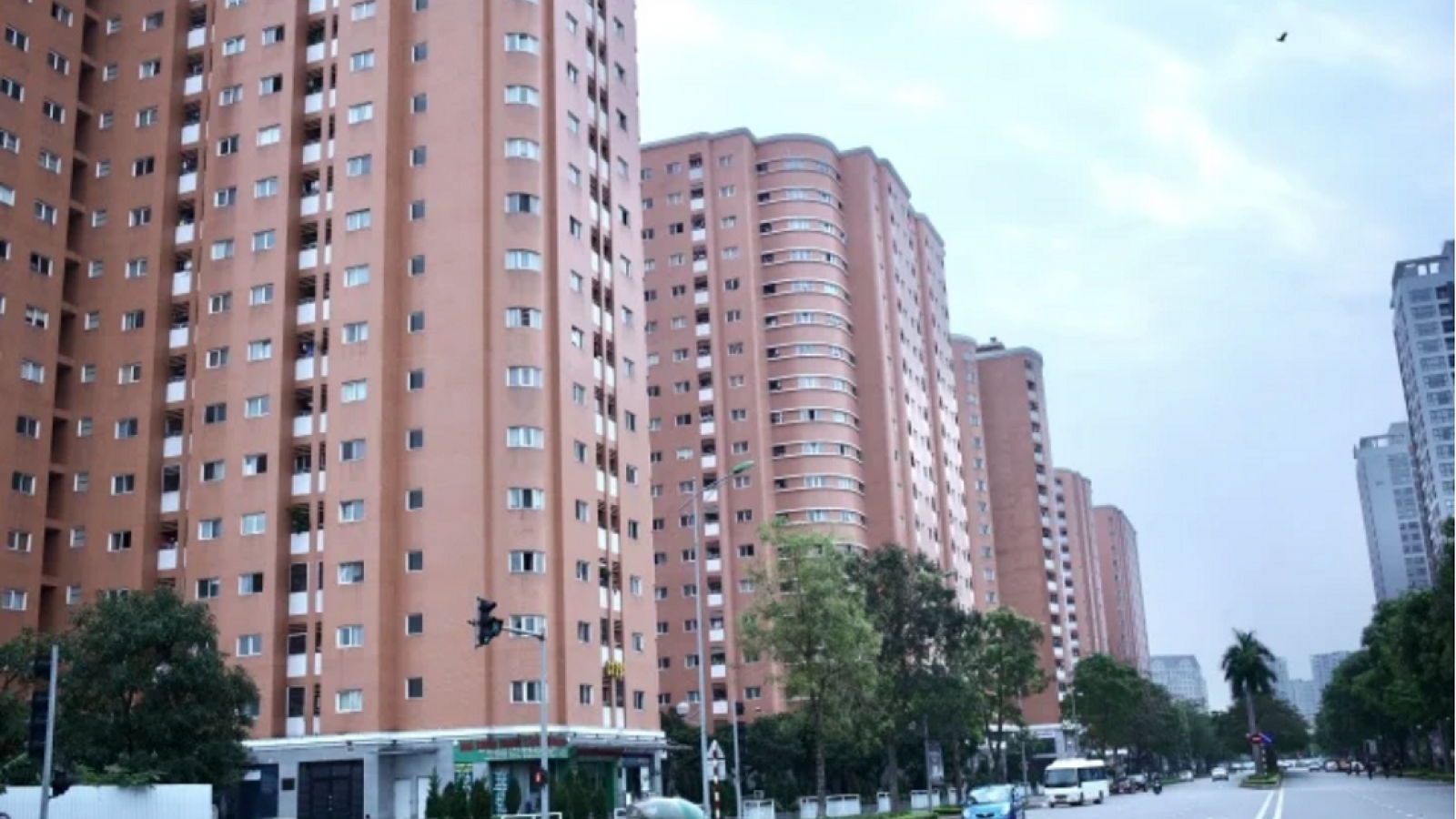 Giá chung cư tăng cao, nên thuê hay mua?