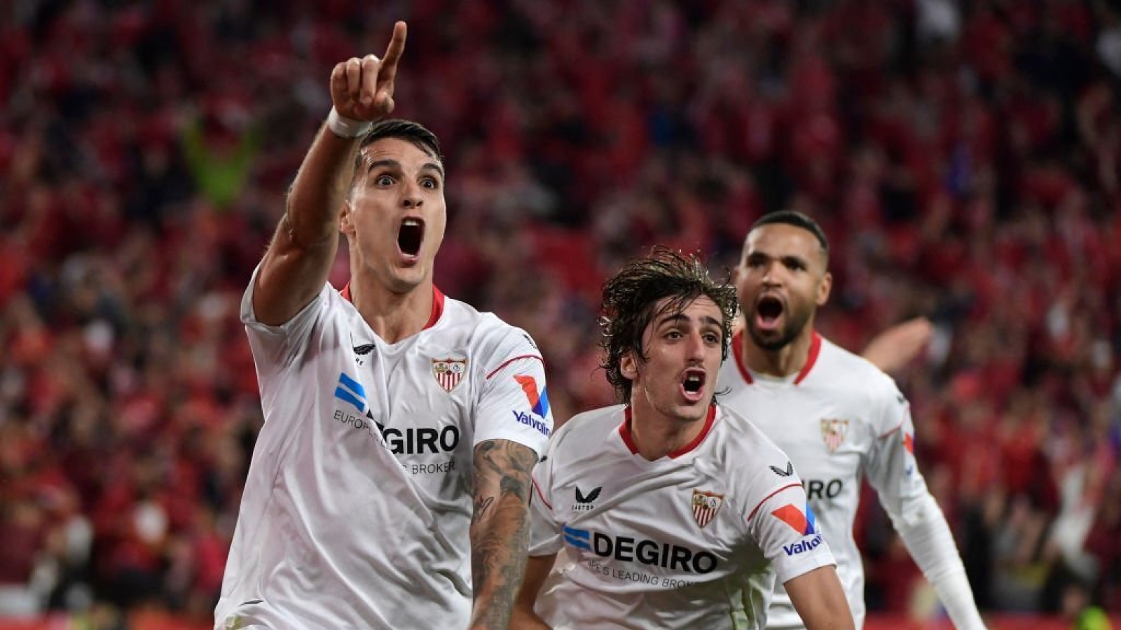 Kết quả bán kết Cúp C2 châu Âu: Juventus ôm hận, AS Roma nhọc nhằn vào chung kết