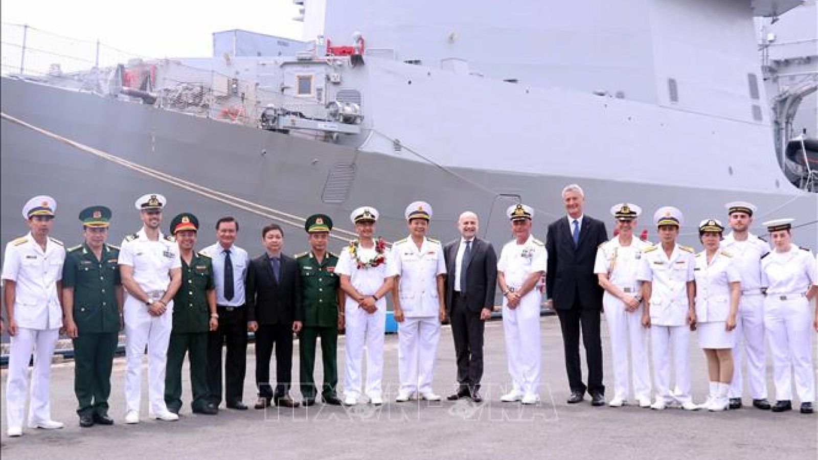 Italian Navy ship visits Ho Chi Minh City