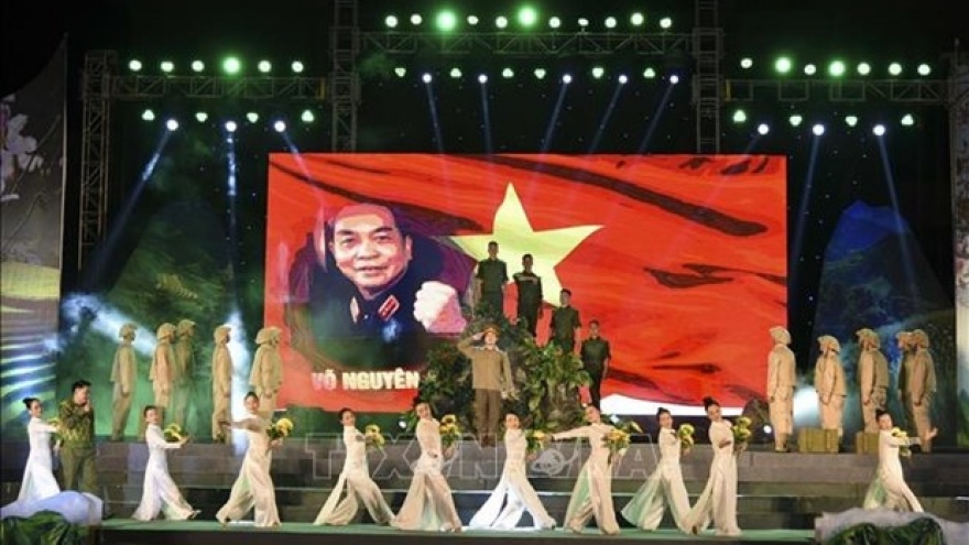 Art programme marks 69th anniversary of Dien Bien Phu Victory