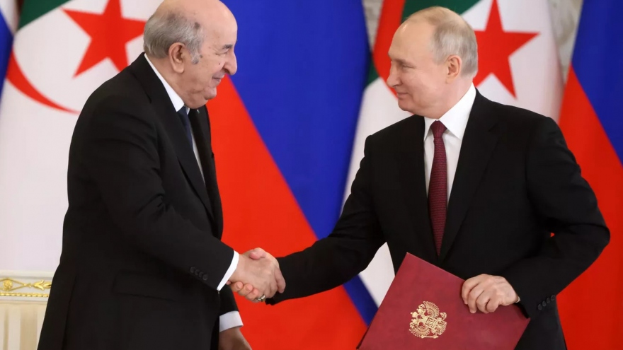 Nga- Algeria ký Tuyên bố chung về quan hệ đối tác chiến lược