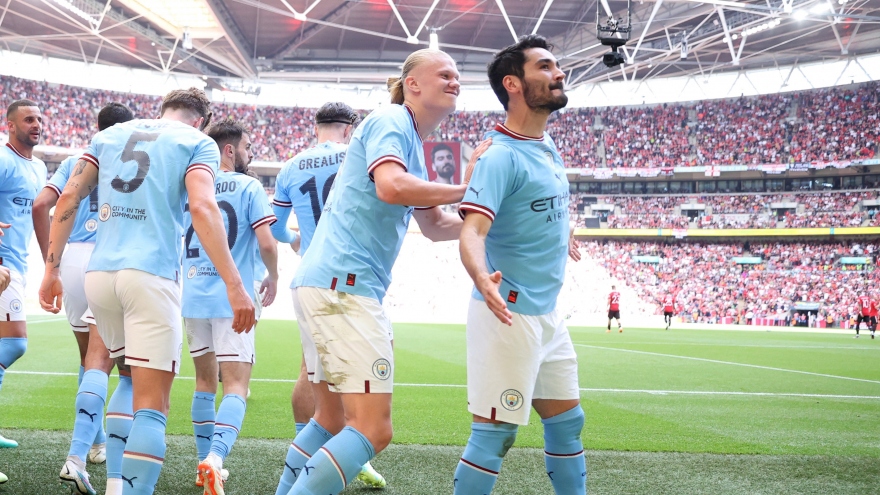 Gundogan lập cú đúp siêu phẩm, Man City đả bại MU để đăng quang ở FA Cup