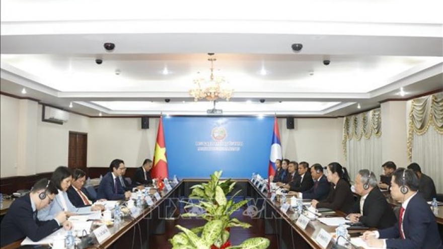 Vietnam, Laos hold 8th deputy ministerial-level political consultation