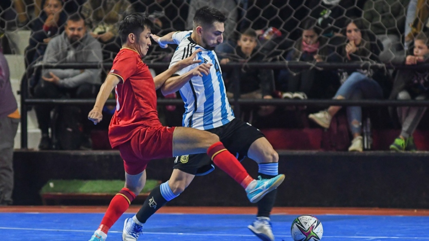 ĐT futsal Việt Nam không thể tạo bất ngờ trước đương kim Á quân thế giới