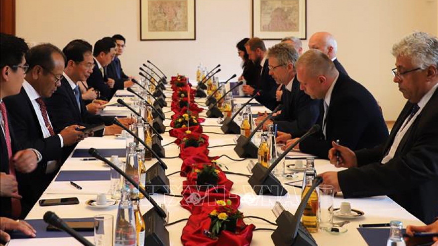 Vietnam and Czech Republic to work towards new relationship framework