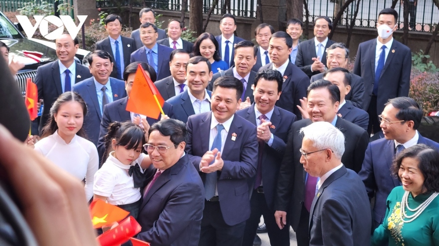 PM Pham Minh Chinh meets Vietnamese expatriates in Beijing