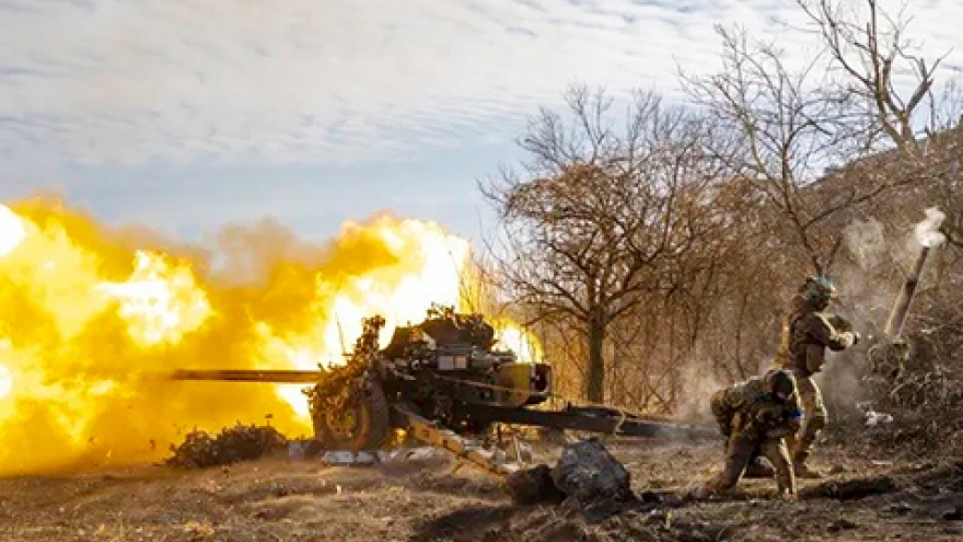 Ukraine tấn công các mục tiêu quân sự của Nga, kiểm soát một ngôi làng tại Donetsk
