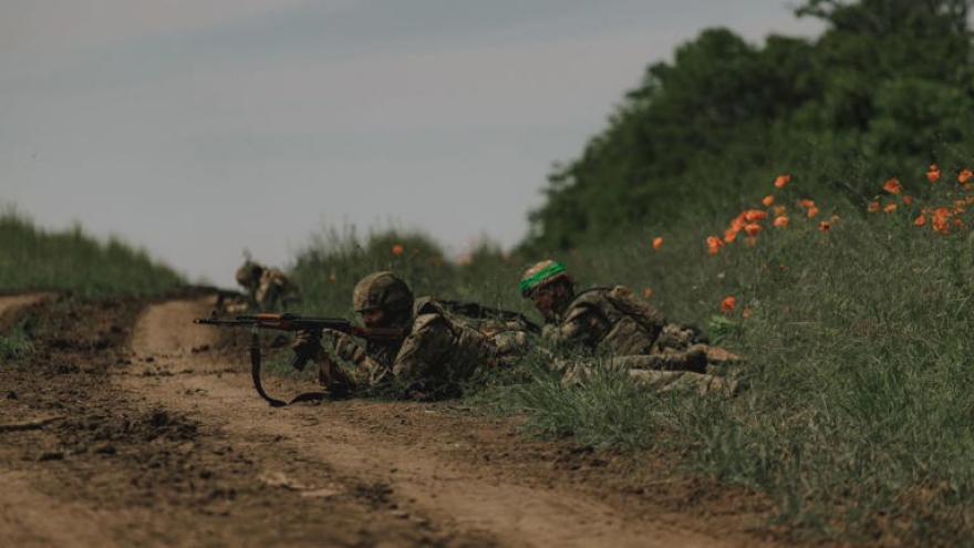 “Vùng cấm” nguy hiểm Ukraine buộc phải tiến vào để phá phòng tuyến Nga