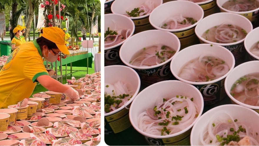 Breakfast with 2,126 bowls of Pho sets world record