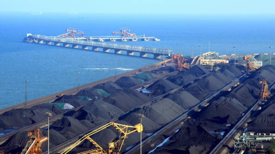 Ba cảng xuất khẩu than ở Australia bị đình trệ vì người biểu tình