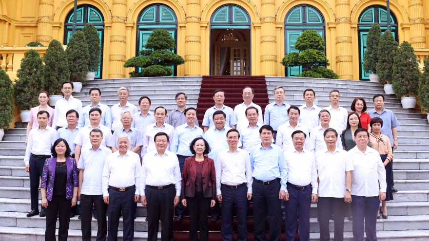Chủ tịch nước: Tổng kết 40 năm đổi mới đất nước là nhiệm vụ quan trọng