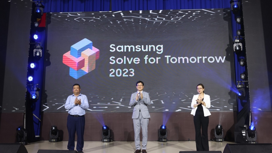 Samsung Việt Nam thực hiện hành trình Roadshow Solve for Tomorrow 2023