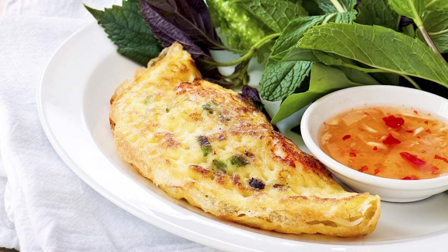 TasteAtlas names five Vietnamese pancakes as most popular in Southeast Asia