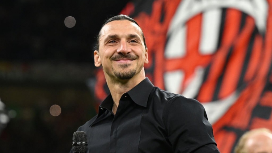 Ibrahimovic thông báo giải nghệ ở tuổi 41