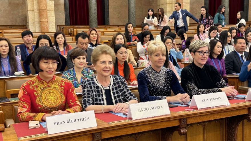 Hungarian parliamentary leader positive on sound relations with Vietnam