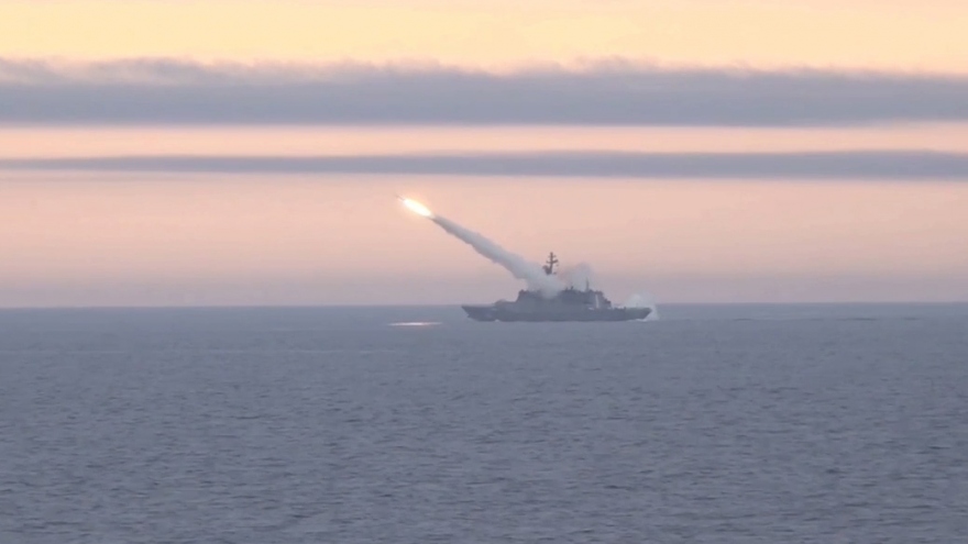 Tàu hộ vệ Rezky mới của Nga phóng thử tên lửa chống hạm Uran
