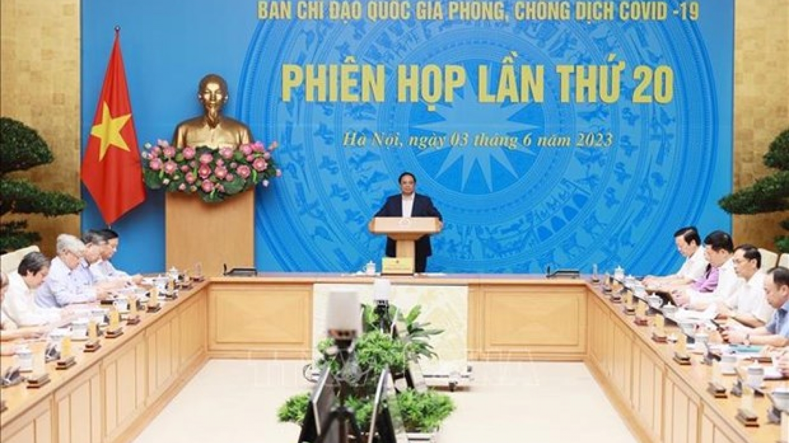 COVID-19 meets criteria for Group B infectious diseases: PM