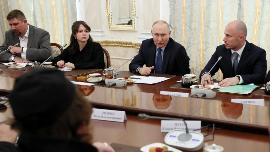 Tổng thống Putin tuyên bố không cần thiết quân luật trên toàn lãnh thổ Nga