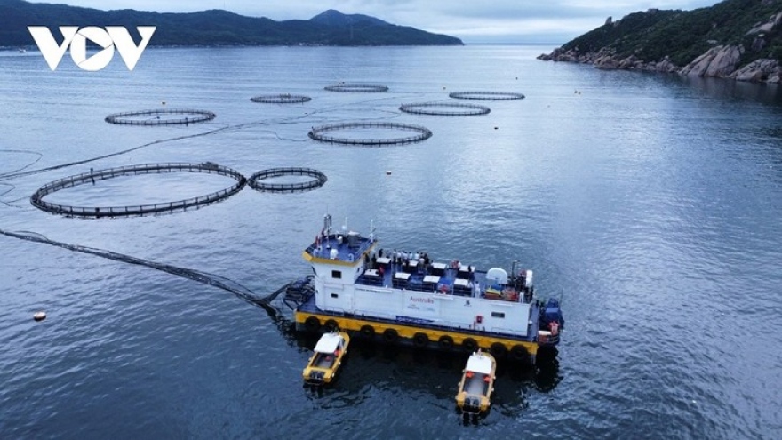 Vietnam aims at sustainable marine economy