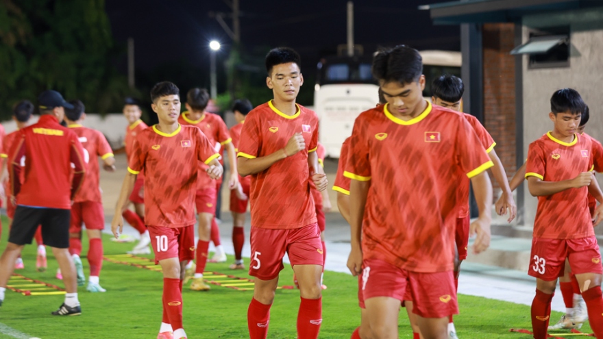 U17 Việt Nam tập buổi đầu tiên khi sang Thái Lan dự VCK U17 châu Á 2023