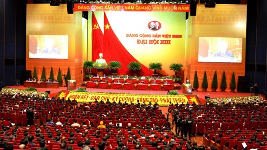 Int'l seminar discusses socialism in Vietnam, China