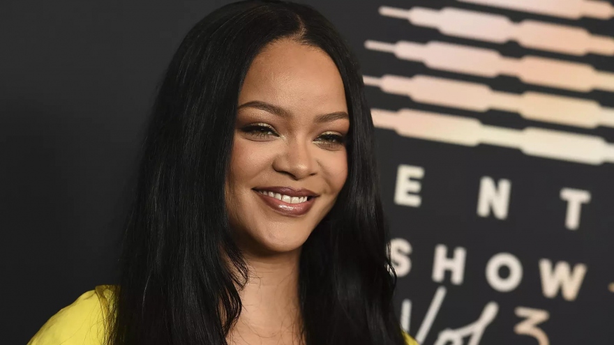 Rihanna, Taylor Swift "vững vàng" trong danh sách tỉ phú của Forbes