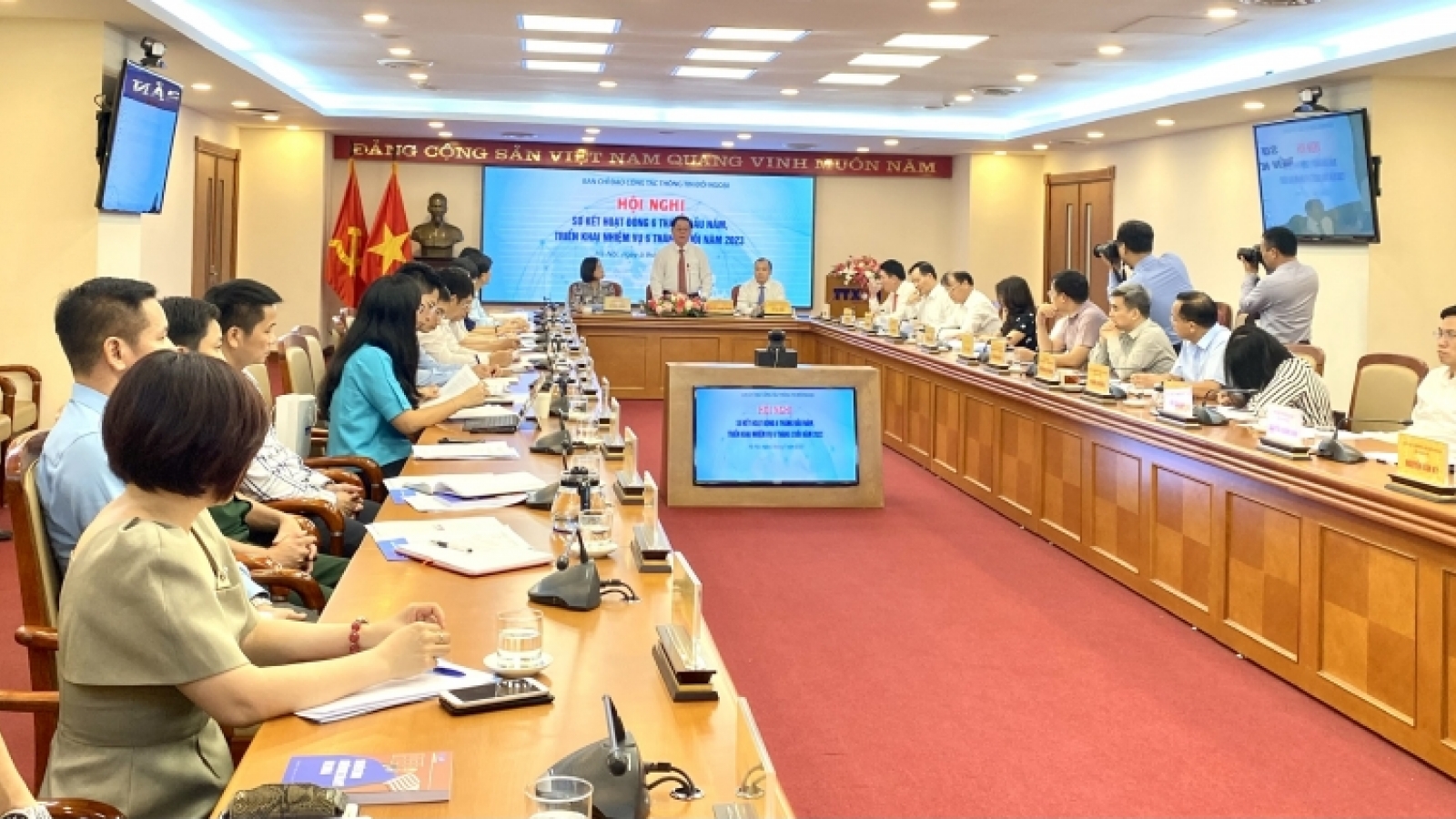 Đổi mới tư duy và phương thức triển khai công tác thông tin đối ngoại