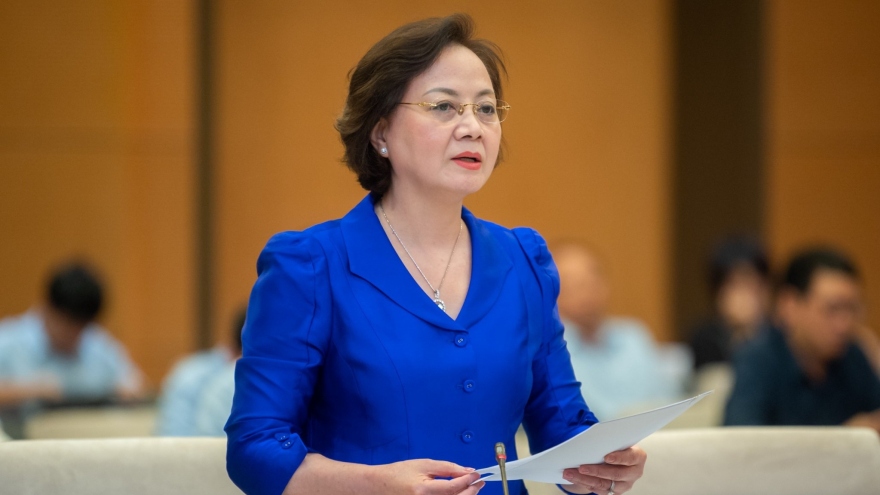 Thông qua nghị quyết sắp xếp đơn vị hành chính cấp huyện, xã đến 2030