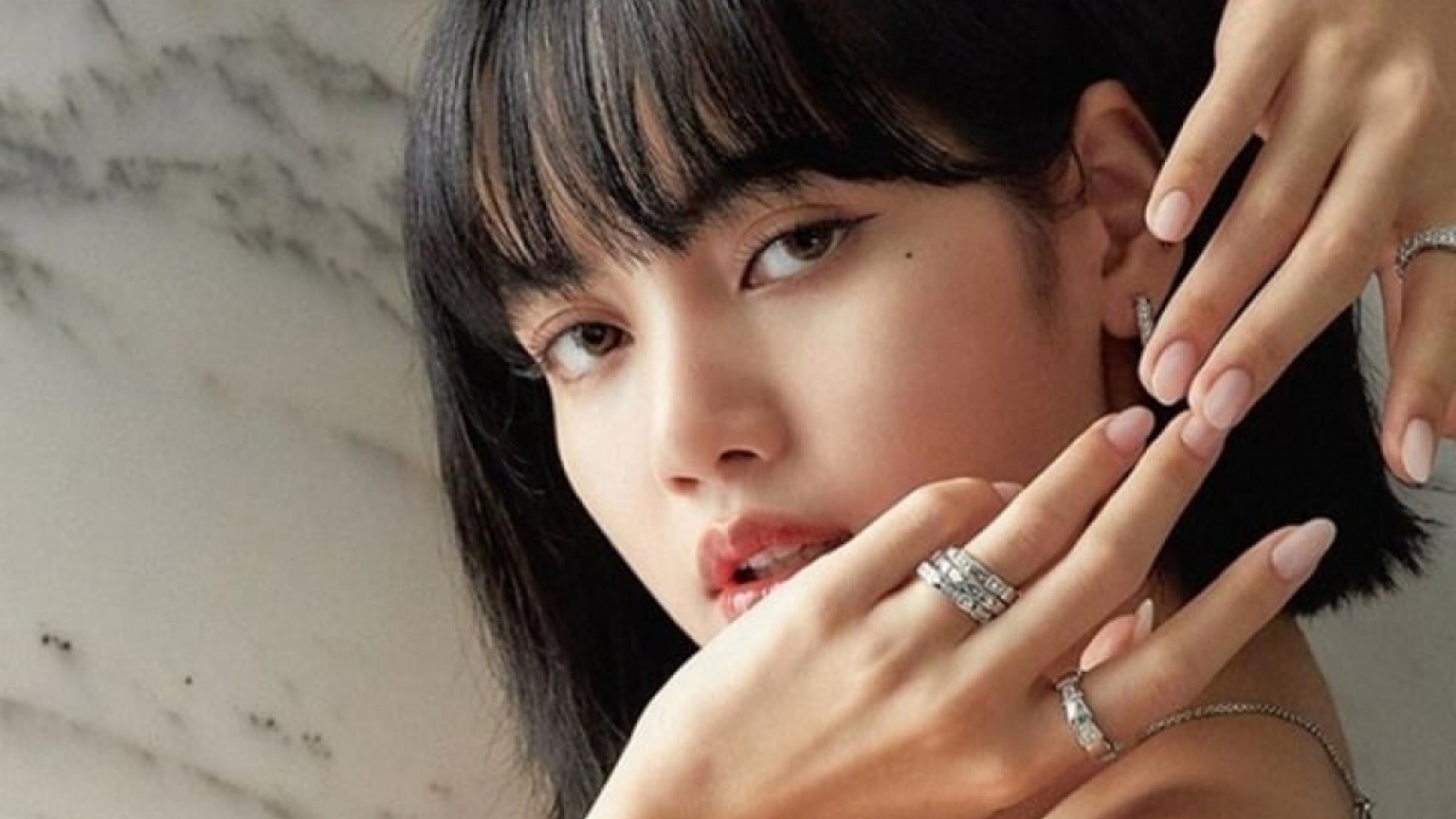 Lisa Blackpink lập kỷ lục mới trên nền tảng Spotify
